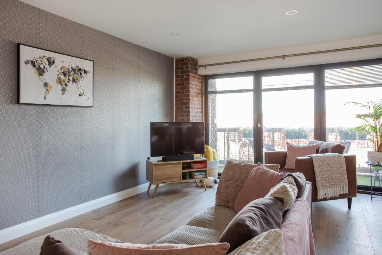 New Lisburn Road Apartment - Free Parking ベルファスト エクステリア 写真