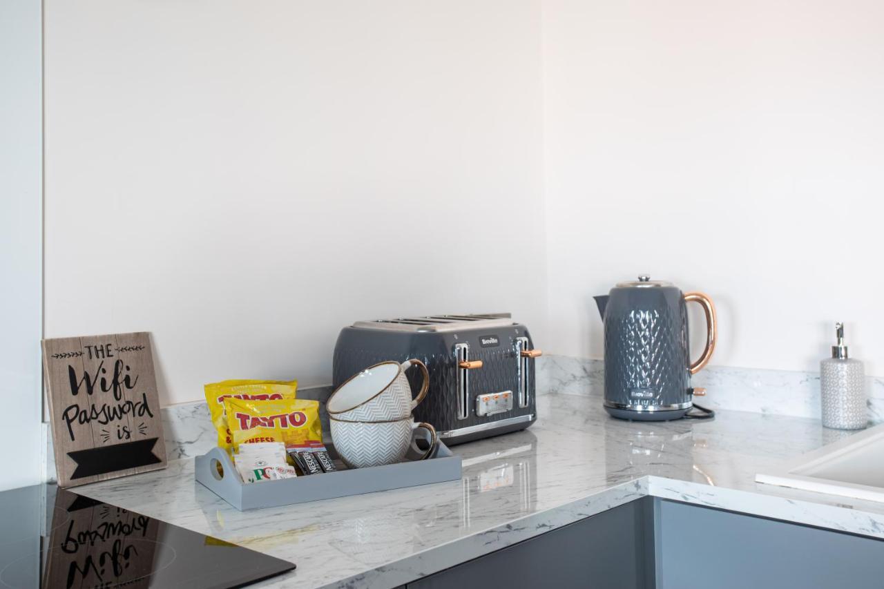 New Lisburn Road Apartment - Free Parking ベルファスト エクステリア 写真