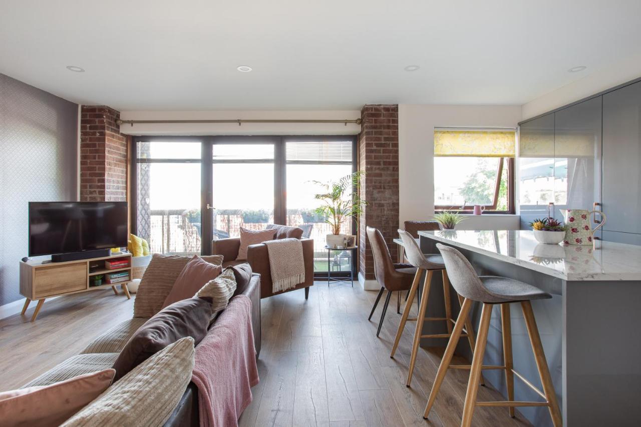 New Lisburn Road Apartment - Free Parking ベルファスト エクステリア 写真
