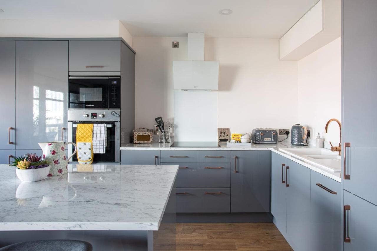 New Lisburn Road Apartment - Free Parking ベルファスト エクステリア 写真