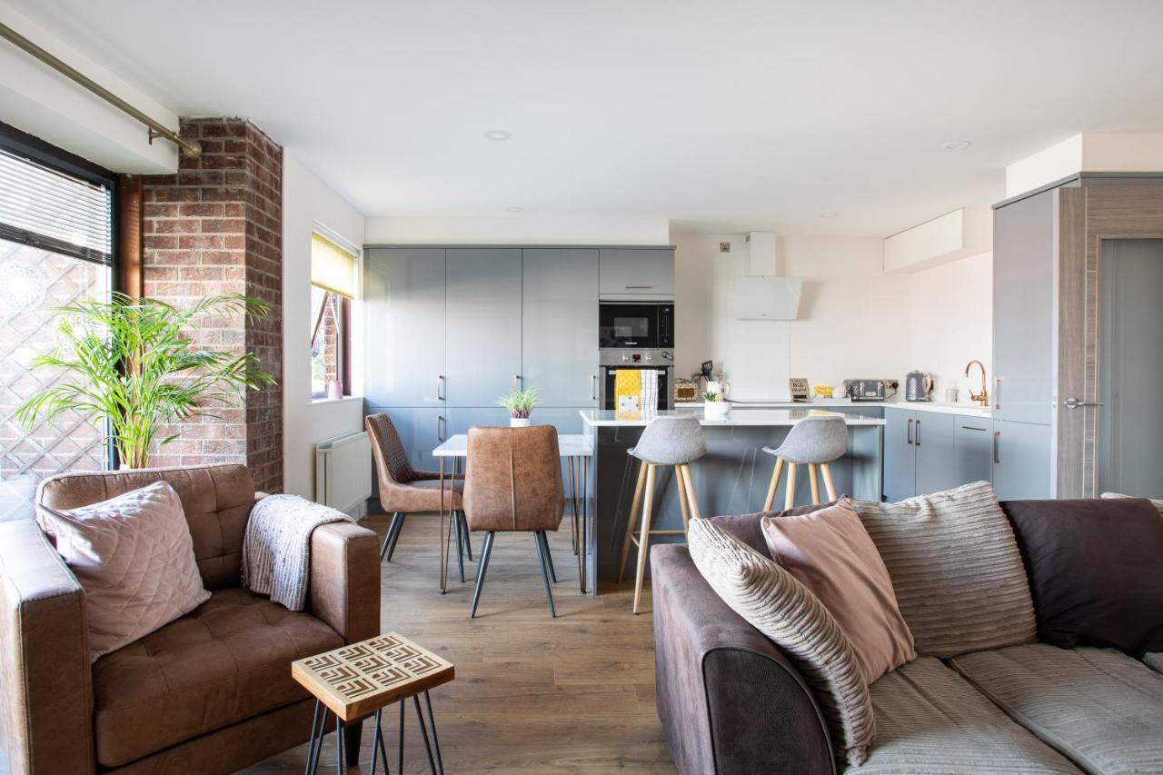 New Lisburn Road Apartment - Free Parking ベルファスト エクステリア 写真