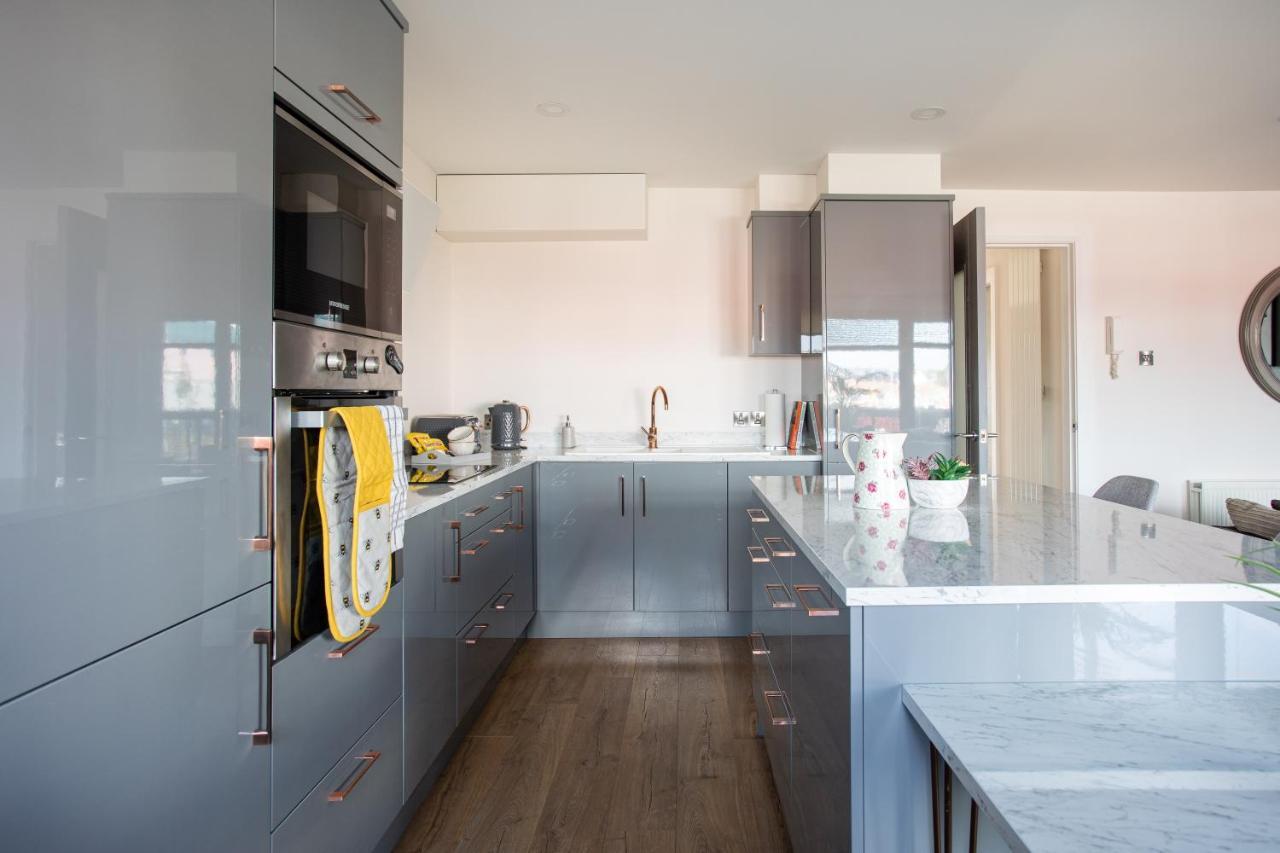 New Lisburn Road Apartment - Free Parking ベルファスト エクステリア 写真