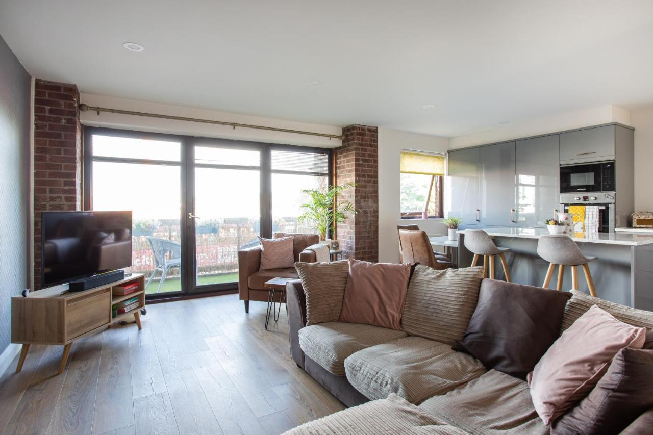 New Lisburn Road Apartment - Free Parking ベルファスト エクステリア 写真